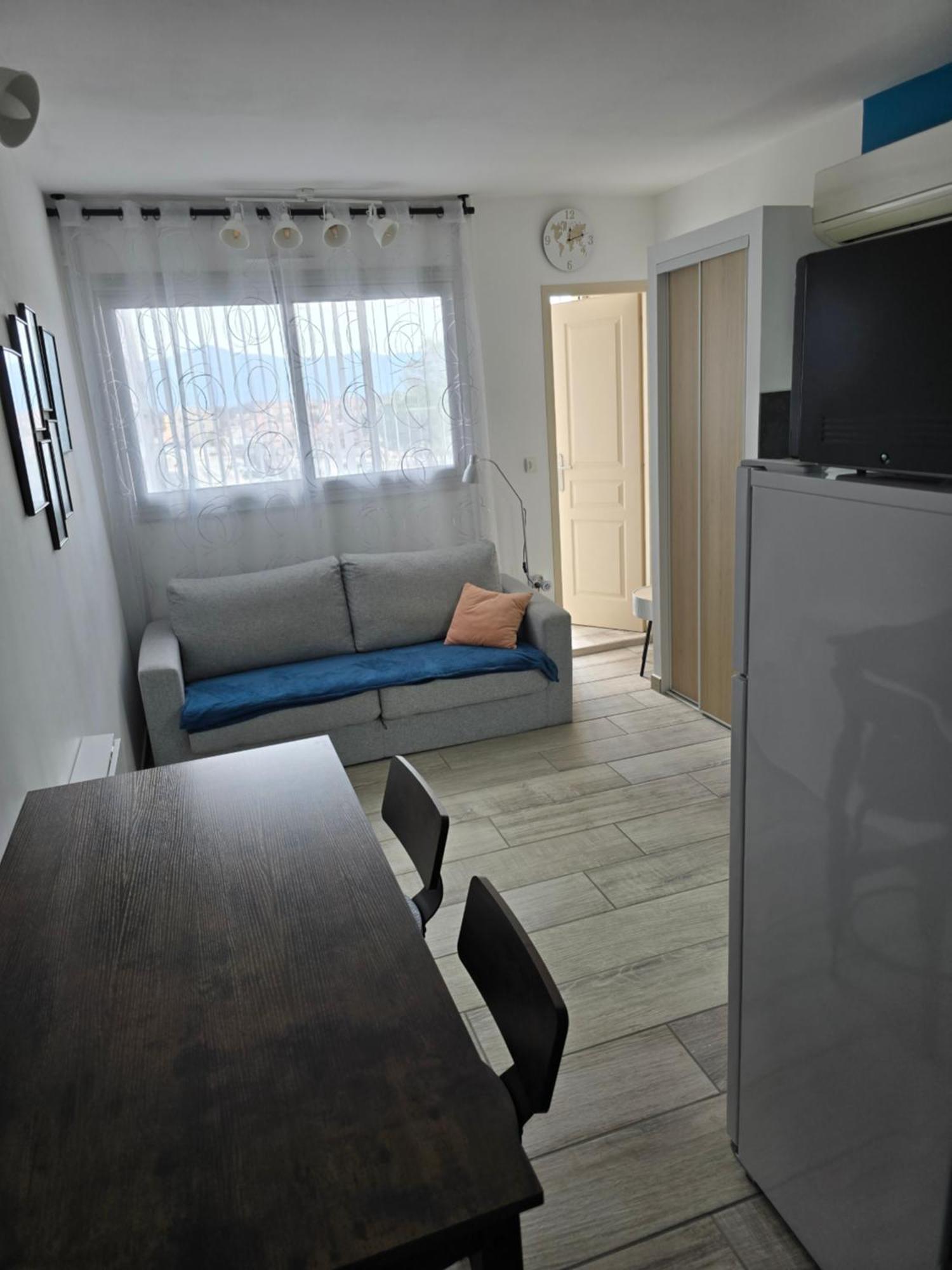 Studio Climatise 50 M.Du Port Saint-Cyprien  Esterno foto